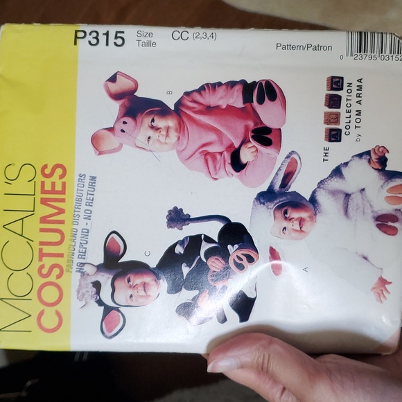 Bundle of sewing Costume Patterns - Picture 2 of 7